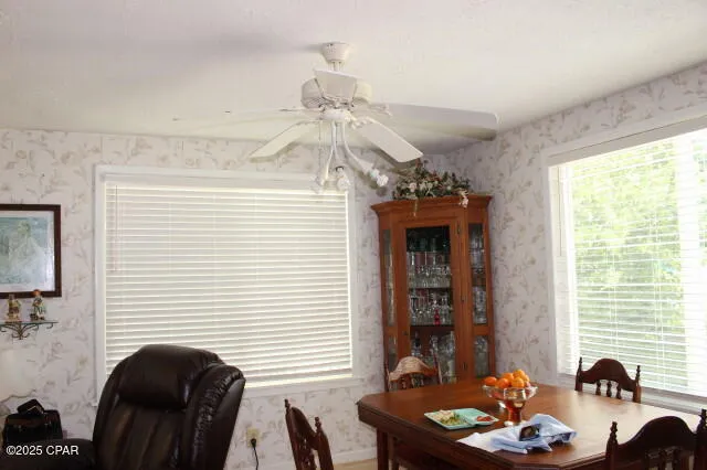 $225,000 | 2100 3rd Avenue, Sneads, FL 32460