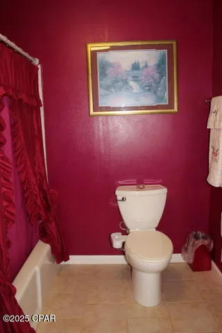 $225,000 | 2100 3rd Avenue, Sneads, FL 32460