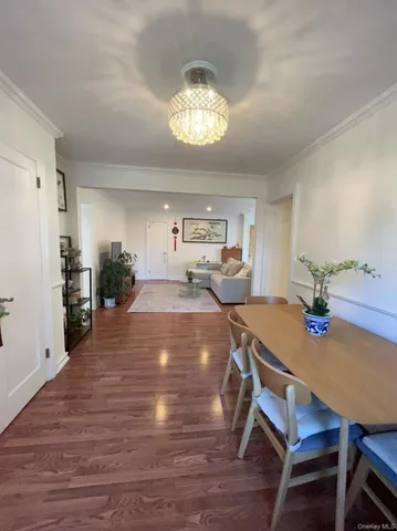 $458,000 | 255-10 61st Avenue, Unit 907 | Little Neck