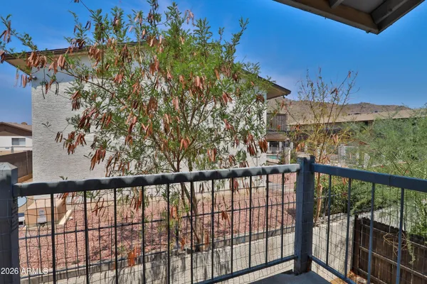 $920,000 | 1540 West Mercer Lane, Unit 14, Phoenix, AZ 85029