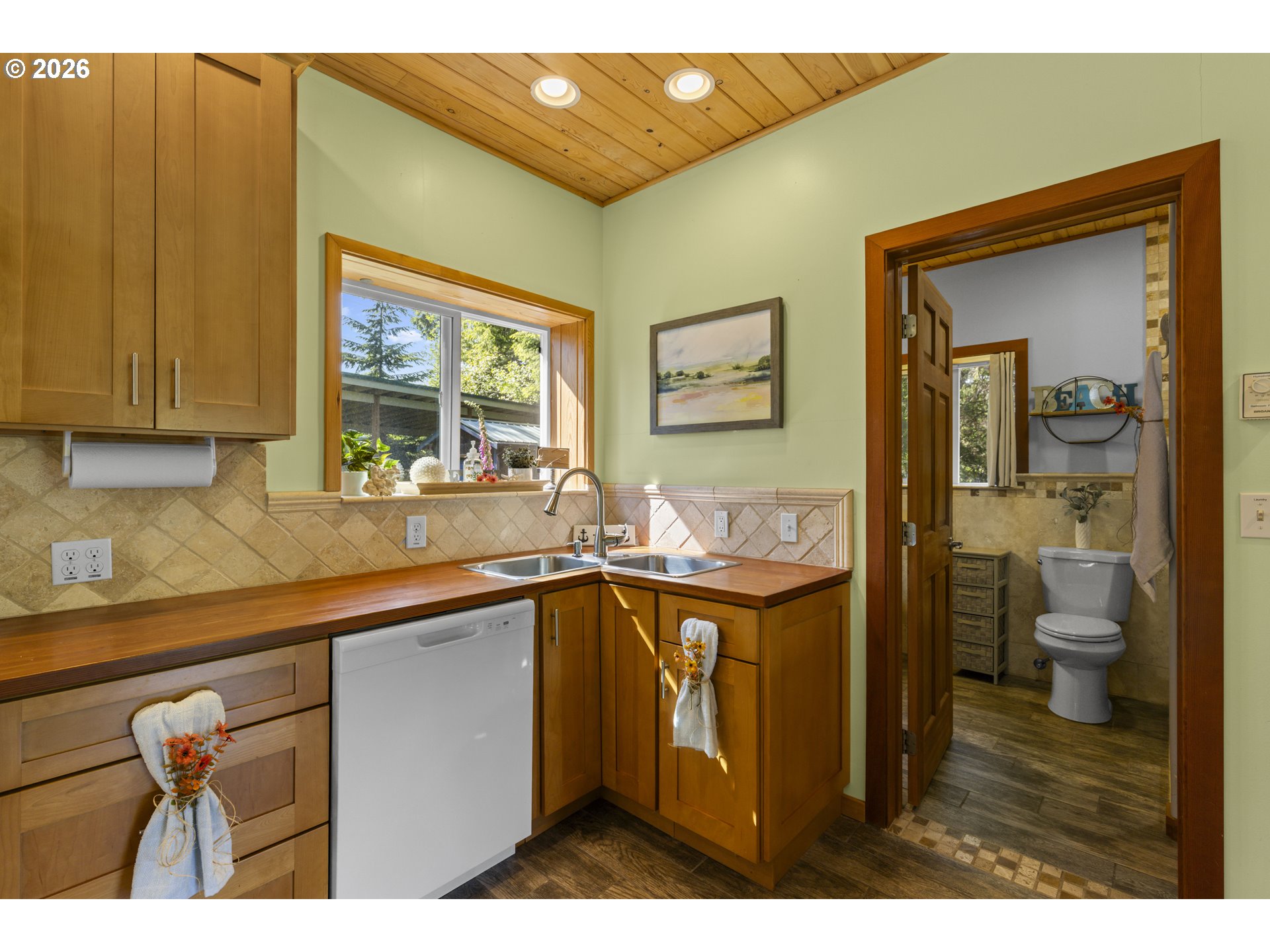 22312 Sandridge Road Ocean Park, WA 98640 - Photo 12 of 48 Kitchen