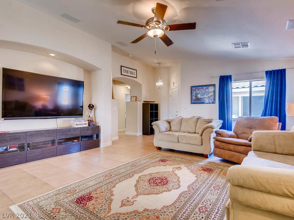 4629 Silverwind Road North Las Vegas, NV 89031 - Photo 8 of 30 Gallery Image 8