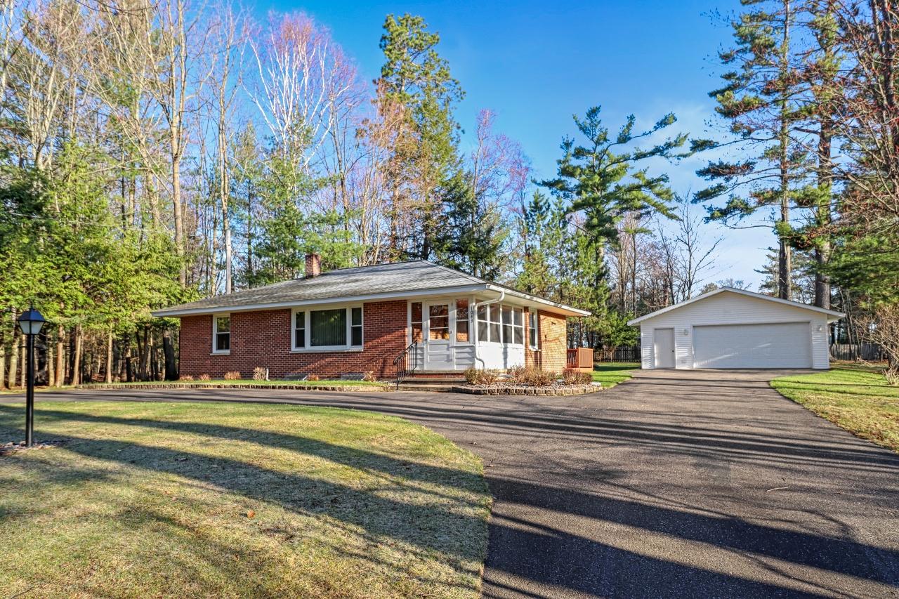 1043 Maple Street Eagle River, WI 54521 - Photo 5 of 39 Gallery Image 5