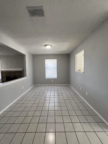 $1,450 | 6101 9th Drive, Lubbock, TX 79416