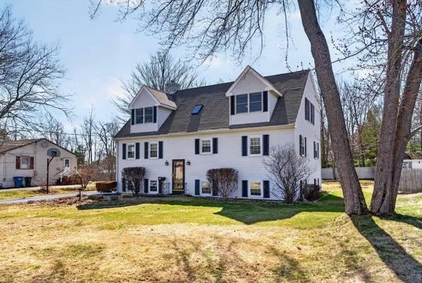 $699,000 | 63 Scott Road, South Portland, ME 04106