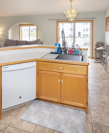 $274,900 | 905 11th Street West, West Fargo, ND 58078