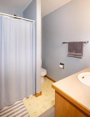 $274,900 | 905 11th Street West, West Fargo, ND 58078
