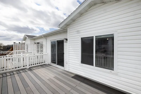 $274,900 | 905 11th Street West, West Fargo, ND 58078
