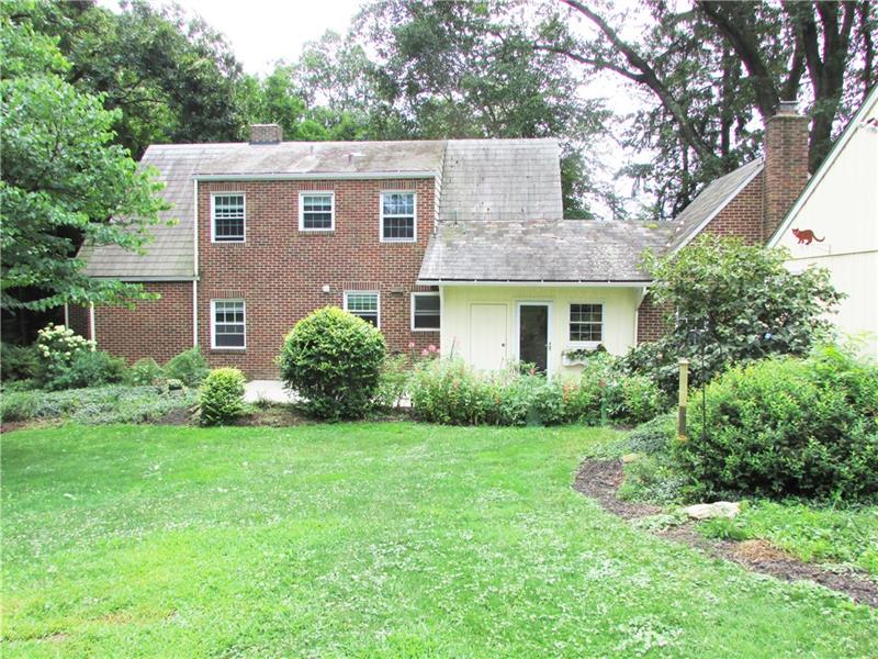 9700 Woodland Road Pittsburgh, PA 15237 - Photo 9 of 24 Gallery Image 9