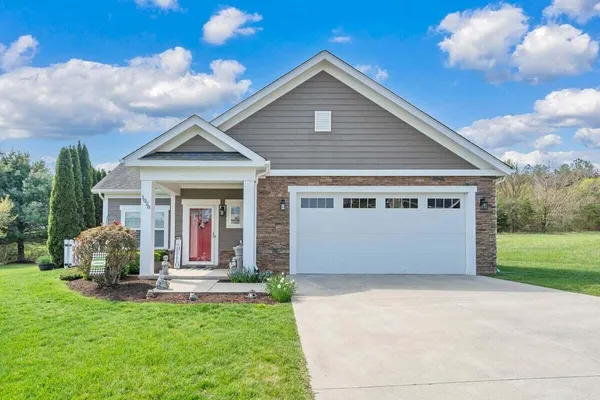 $342,500 | 1028 Mayberry Hills Way, Moneta, VA 24121
