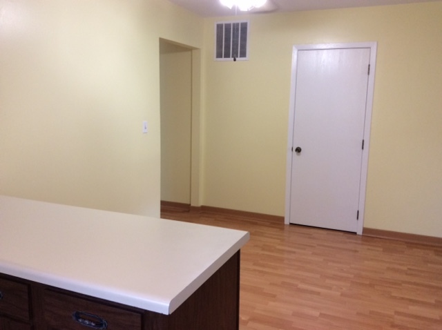 148 Innsbrook Drive Streamwood, IL 60107 - Photo 7 of 19 a view of an empty room