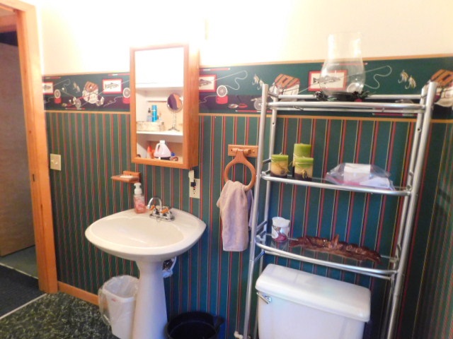 9239 Gedman Road Mancelona, MI 49659 - Photo 25 of 34 1881815-24.JPG