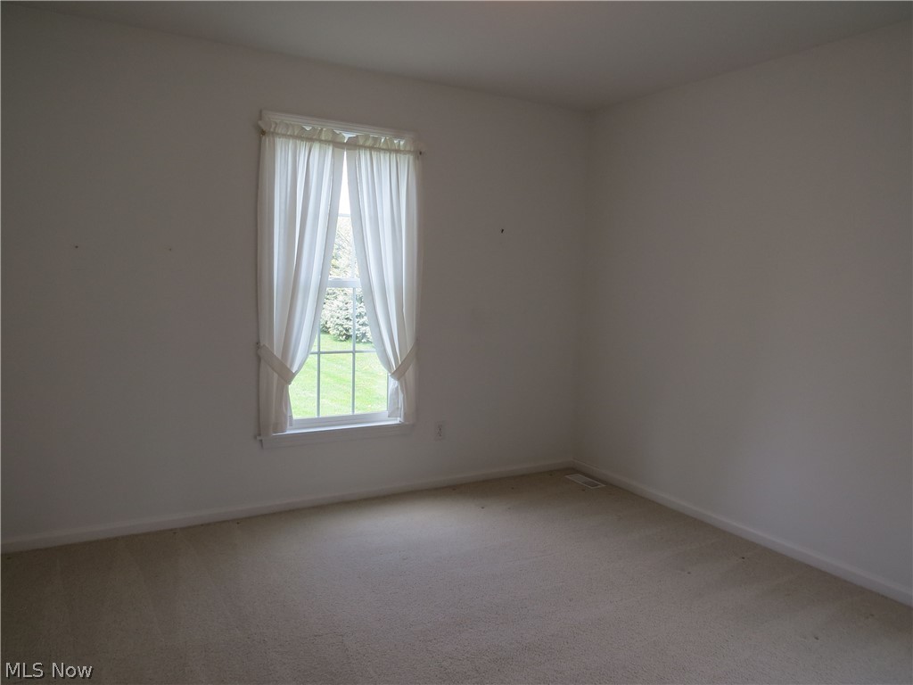 8207 Vermilion Road Amherst, OH 44001 - Photo 18 of 24