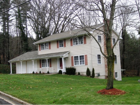 302 Ridgefield Road Endicott, NY 13760 - Photo 1 of 14 Gallery Image 1