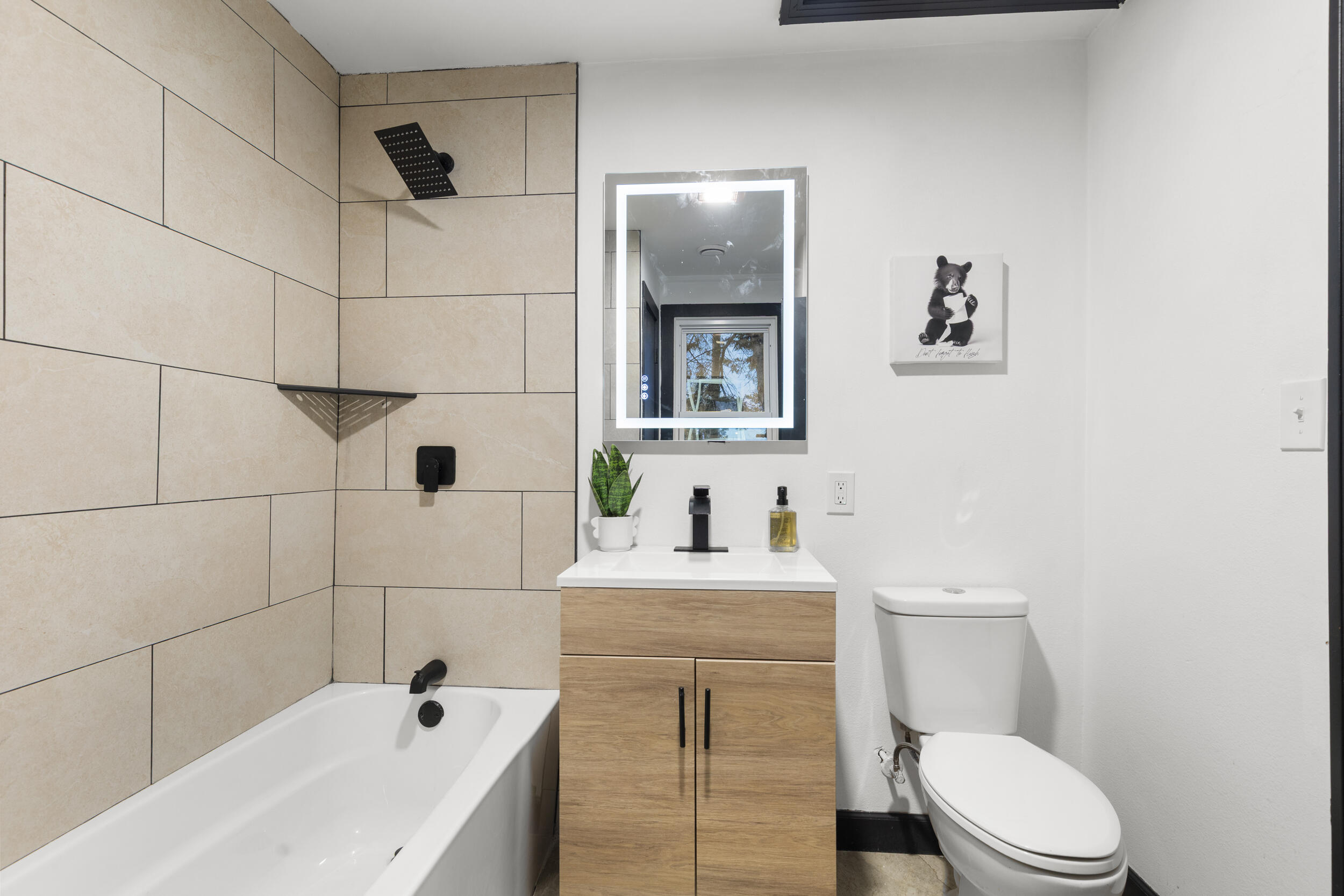 W156N8813 Pilgrim Road Menomonee Falls, WI 53051 - Photo 17 of 19 BATHROOM 2