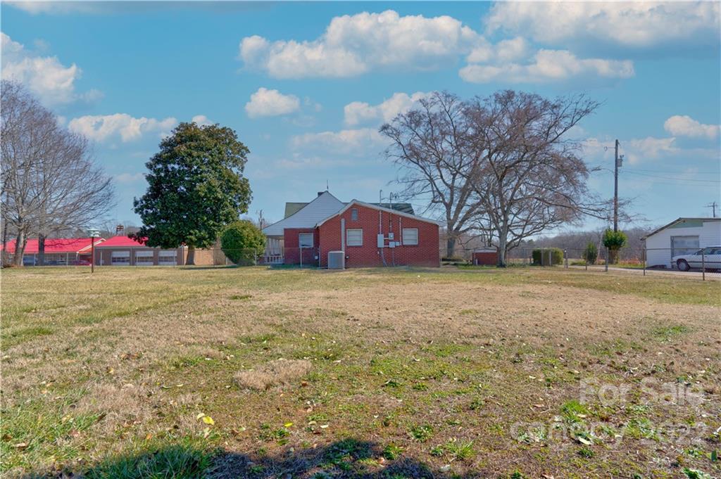 1438 Burke Road Shelby, NC 28152 - Photo 6 of 9 Gallery Image 6