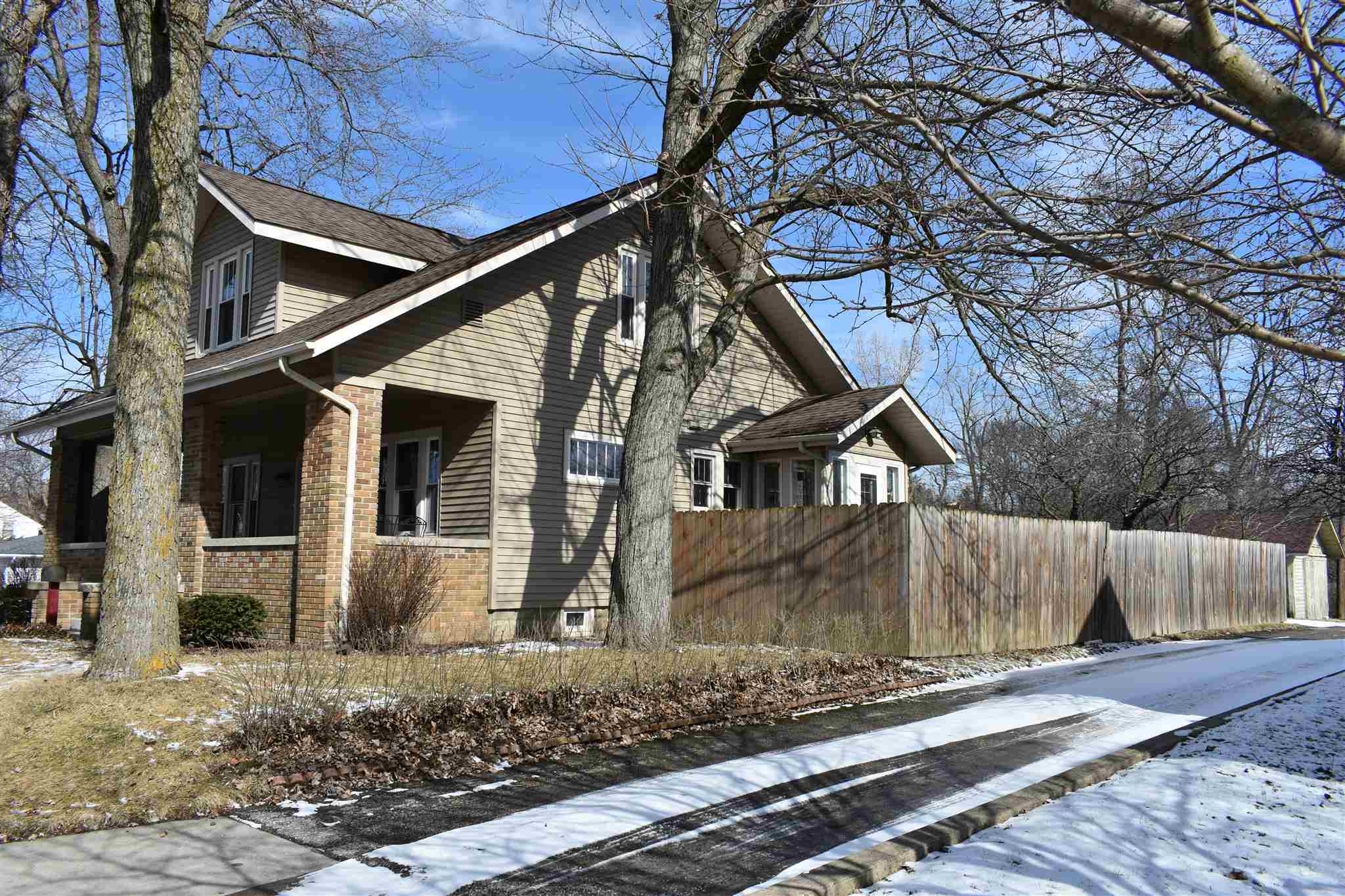 713 Mercer Avenue Decatur, IN 46733 - Photo 2 of 32