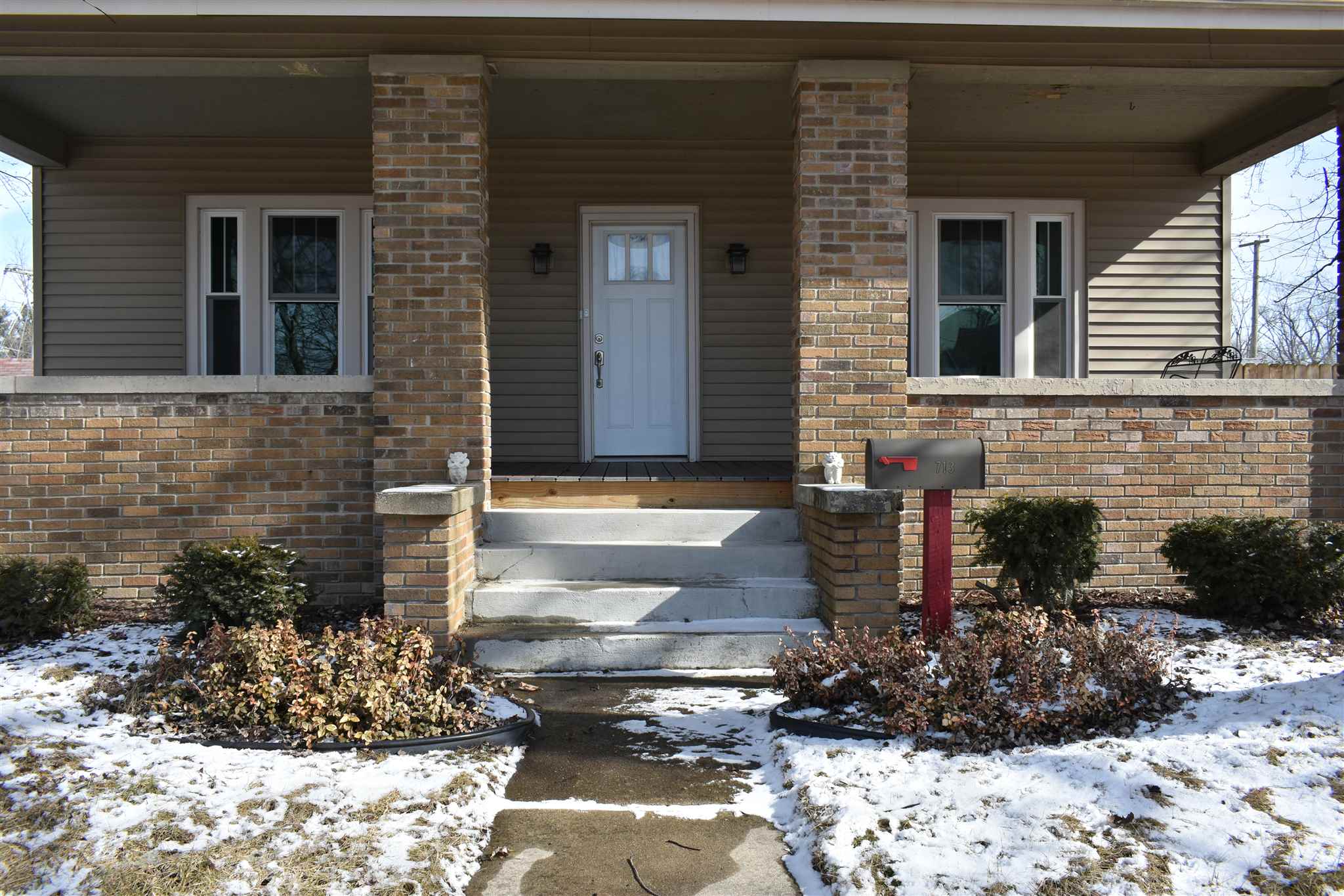 713 Mercer Avenue Decatur, IN 46733 - Photo 3 of 32