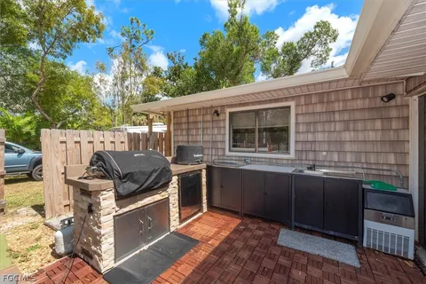$875,000 | 15710 Shamrock Drive, Fort Myers, FL 33912