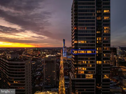 $4,595,000 | 1911 Walnut Street, Unit 3301, Philadelphia, PA 19103