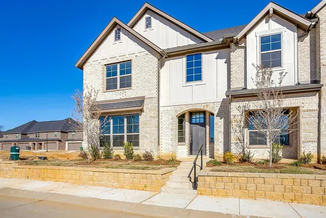 $359,990 | 6819 Robert Reed Drive, Arlington, TX 76001
