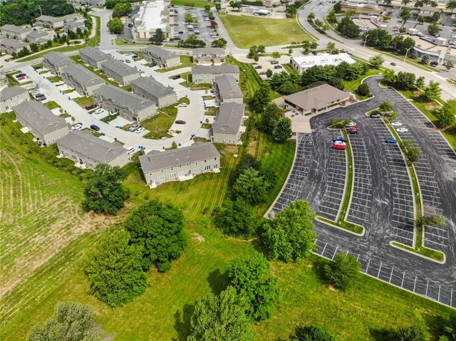 $1,736,955 | 3620 Northeast Ralph Powell Road, Lee's Summit, MO 64064