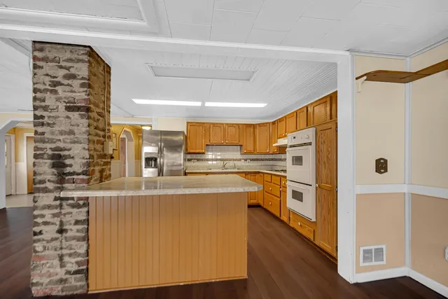 $390,000 | 3593 Lakeshore Drive, Bremen, IN 46506