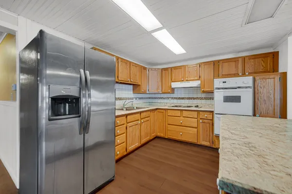 $275,000 | 3593 Lakeshore Drive, Bremen, IN 46506