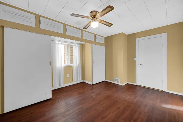 $275,000 | 3593 Lakeshore Drive, Bremen, IN 46506