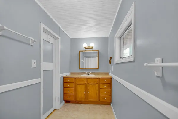 $275,000 | 3593 Lakeshore Drive, Bremen, IN 46506