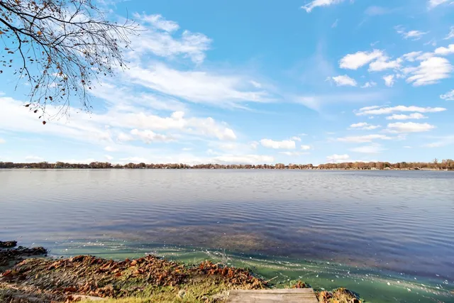 $390,000 | 3593 Lakeshore Drive, Bremen, IN 46506