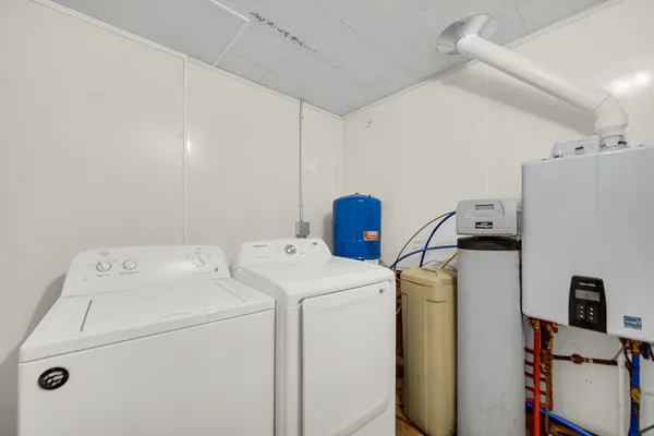 $275,000 | 3593 Lakeshore Drive, Bremen, IN 46506