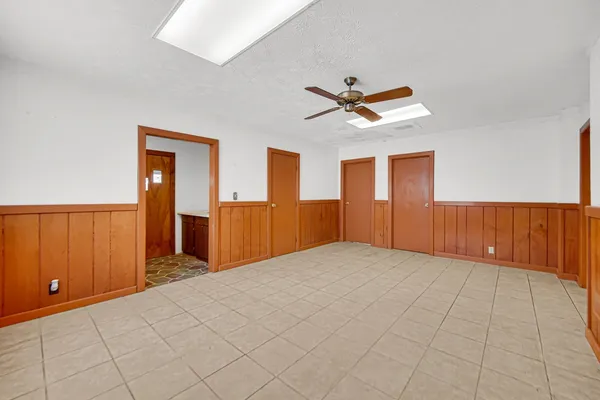 $275,000 | 3593 Lakeshore Drive, Bremen, IN 46506