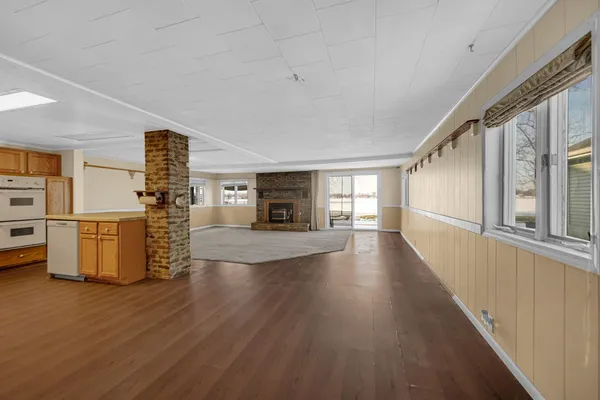 $275,000 | 3593 Lakeshore Drive, Bremen, IN 46506