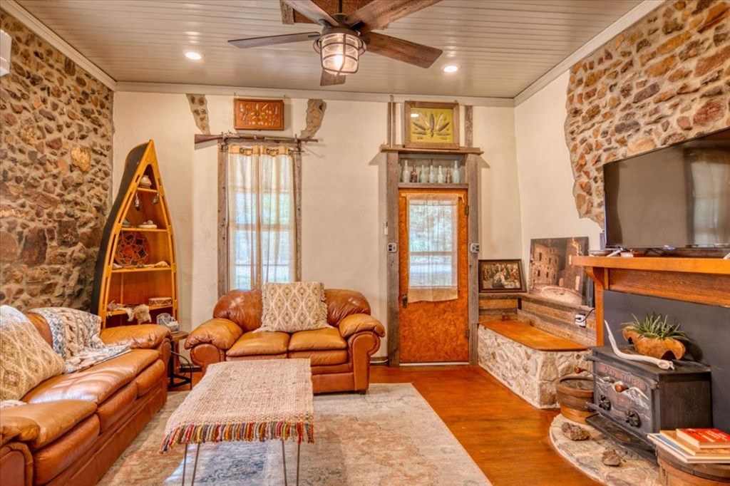 431 Fuchsia Street Mason, TX 76856 - Photo 3 of 42