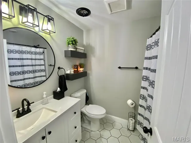 $389,900 | 115 Branch Drive, Edwardsville, IL 62025