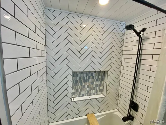 $389,900 | 115 Branch Drive, Edwardsville, IL 62025