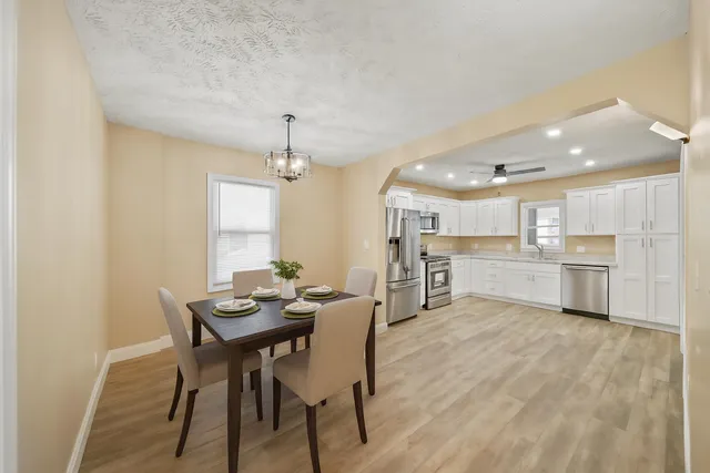 $169,900 | 407 South W Avenue, Jackson, MI 49201