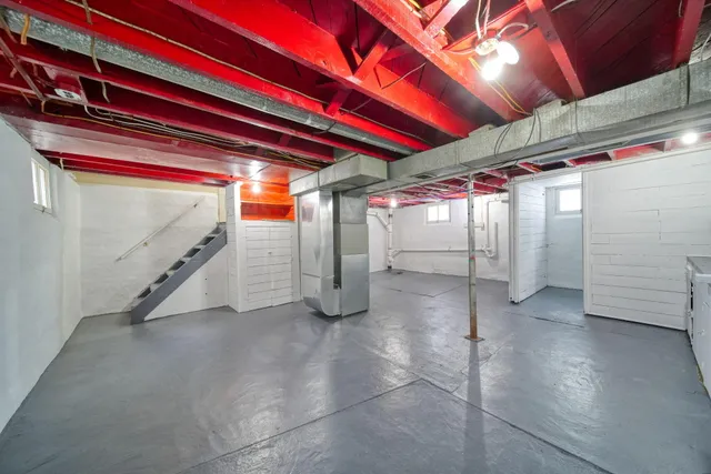 $169,900 | 407 South W Avenue, Jackson, MI 49201