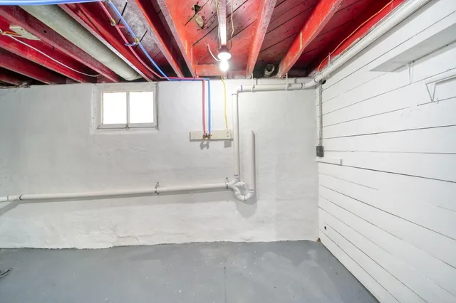 $169,900 | 407 South W Avenue, Jackson, MI 49201