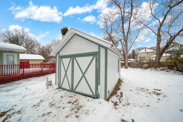 $169,900 | 407 South W Avenue, Jackson, MI 49201