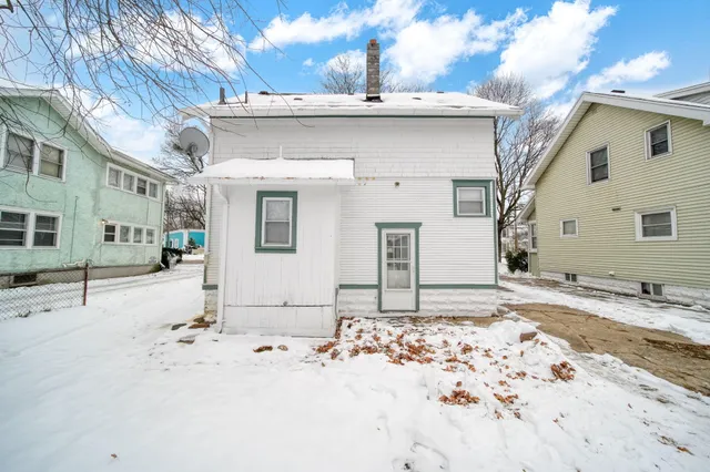 $169,900 | 407 South W Avenue, Jackson, MI 49201