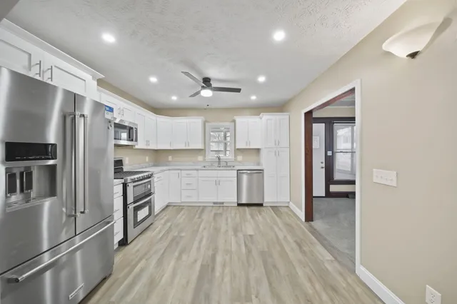 $169,900 | 407 South W Avenue, Jackson, MI 49201