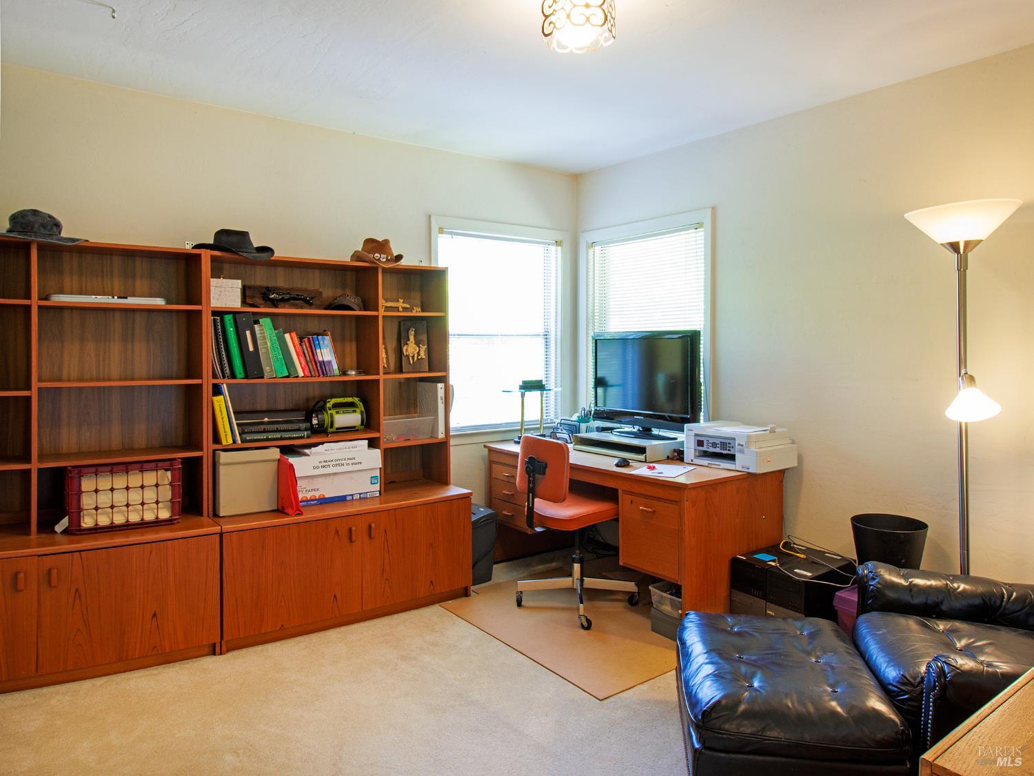 14600 Drake Road Guerneville, CA 95446 - Photo 17 of 45 Office room next to bedroom.