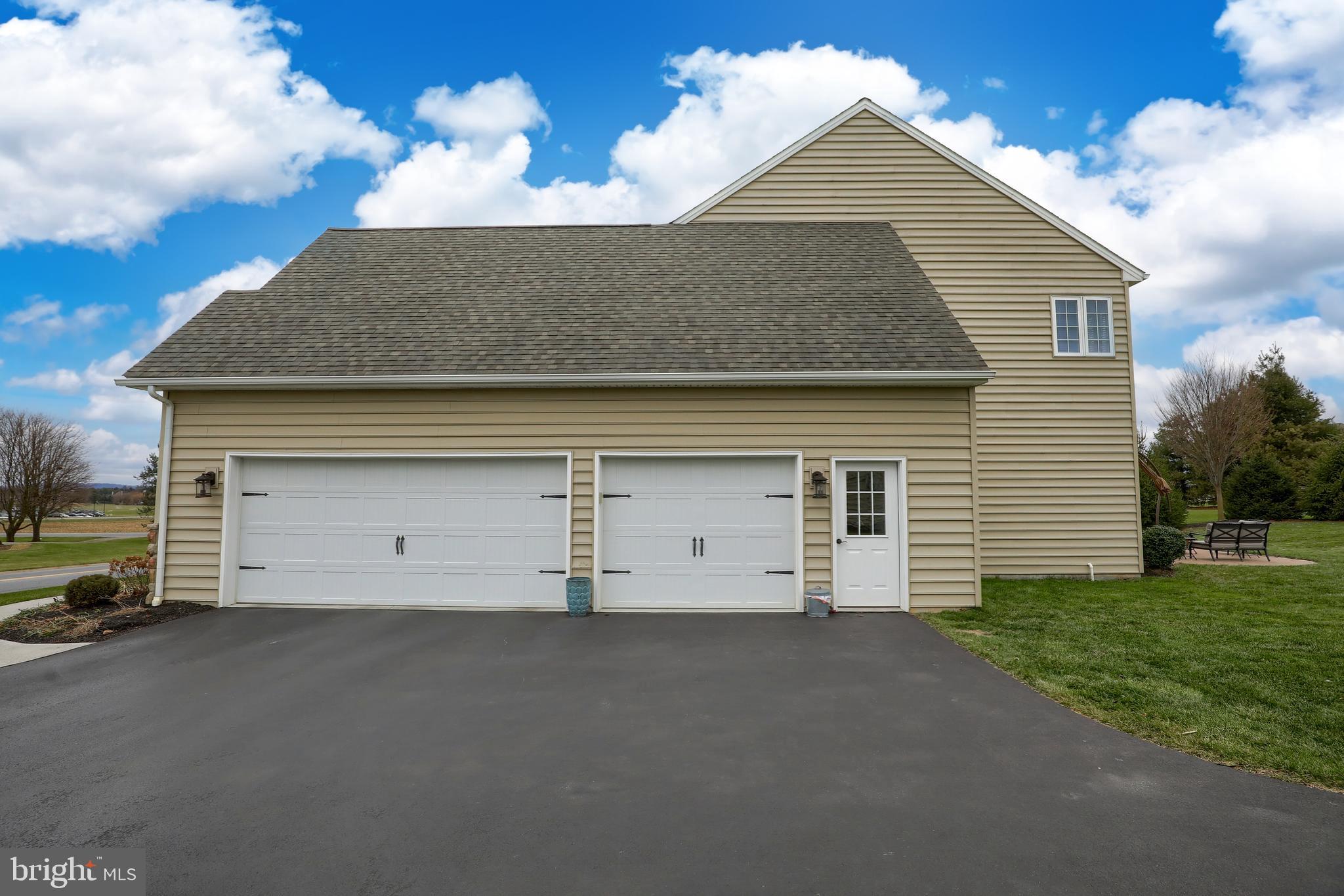 973 Buckwalter Road Lititz, PA 17543 - Photo 47 of 52 Garage View