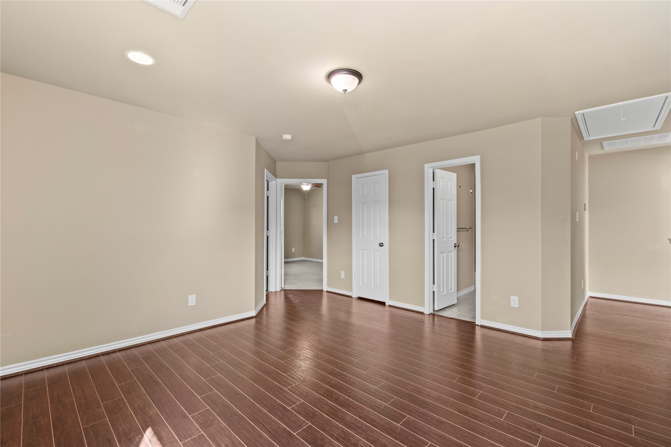 15814 Whiteglade Lane Houston, TX 77084 - Photo 16 of 27 Second Floor Game room