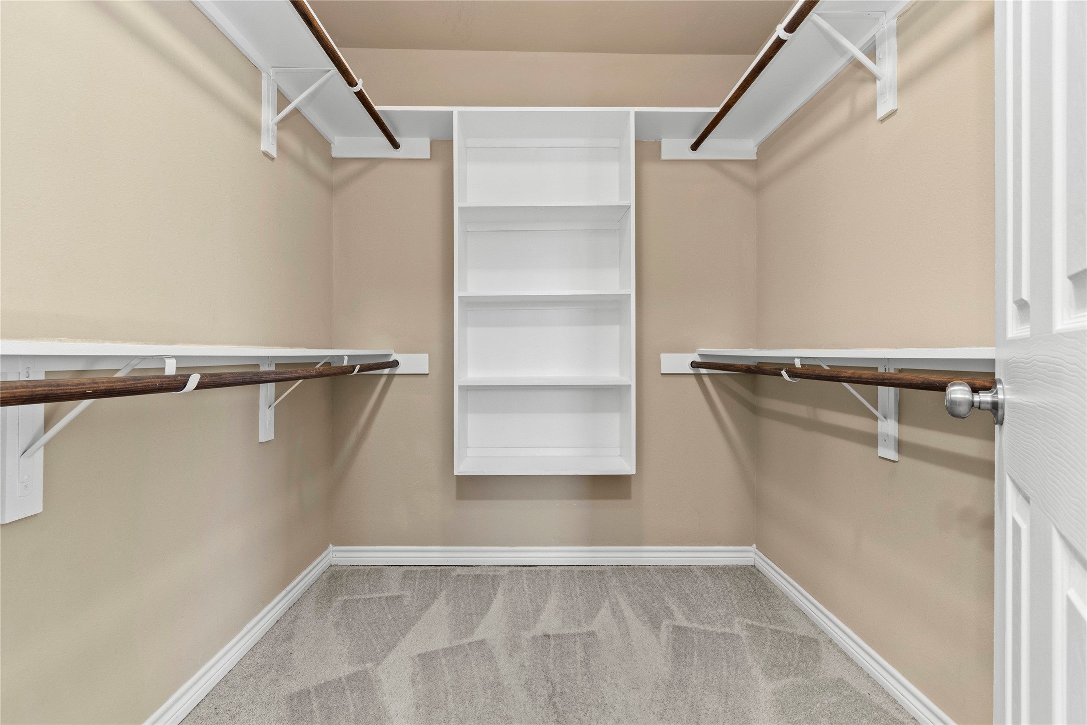 15814 Whiteglade Lane Houston, TX 77084 - Photo 22 of 27 Master Walk-in Closet