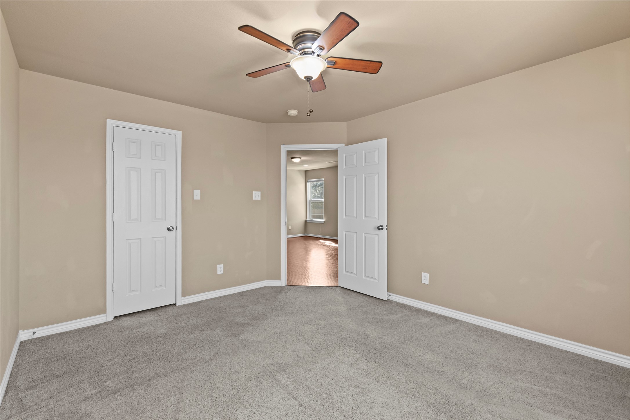 15814 Whiteglade Lane Houston, TX 77084 - Photo 24 of 27 Third Bedroom