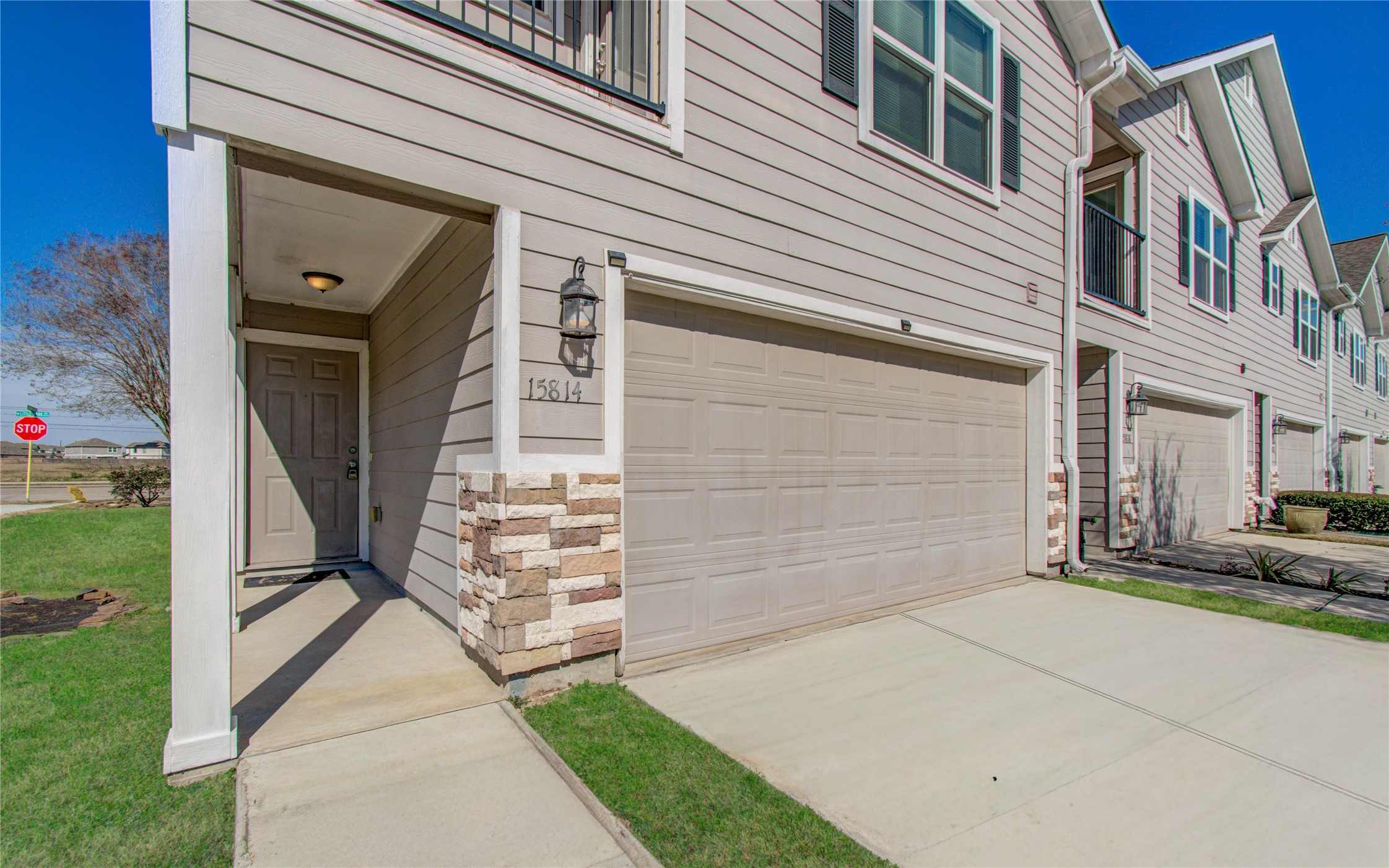 15814 Whiteglade Lane Houston, TX 77084 - Photo 4 of 27 Front