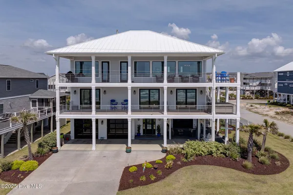 $2,825,000 | 1423 North Shore Drive, Surf City, NC 28445